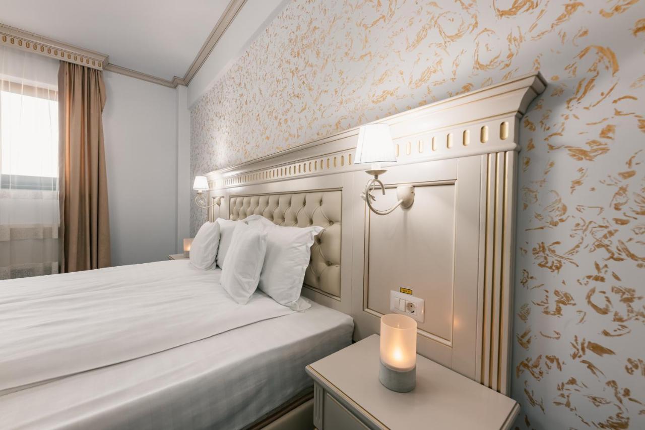 Hotel Coral Valea Lupului  Екстер'єр фото