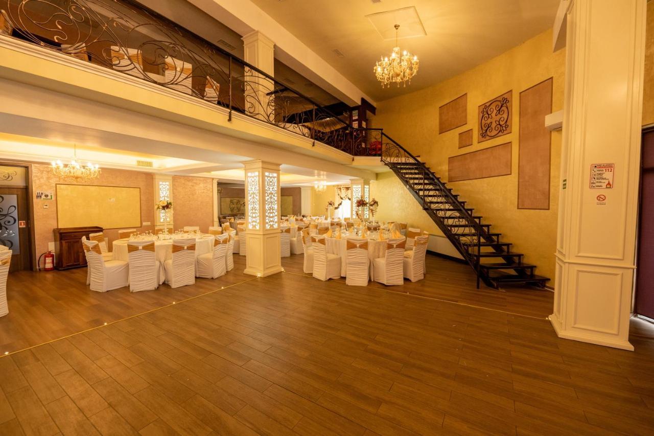 Hotel Coral Valea Lupului  Екстер'єр фото